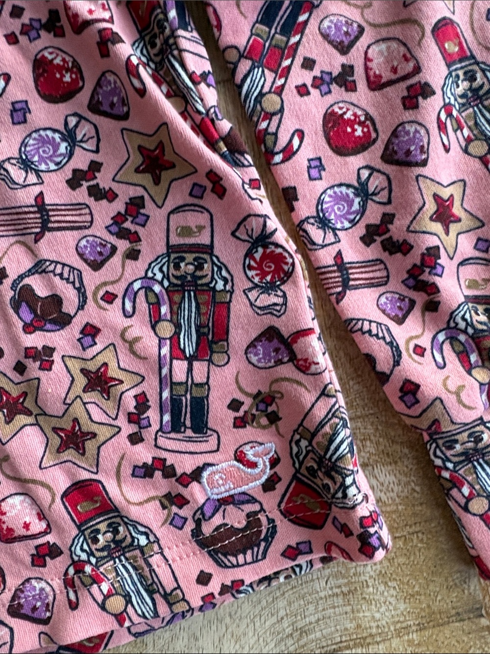 NWOT Vineyard Vines Holiday Pajama Set size 12 - Picture 5 of 8